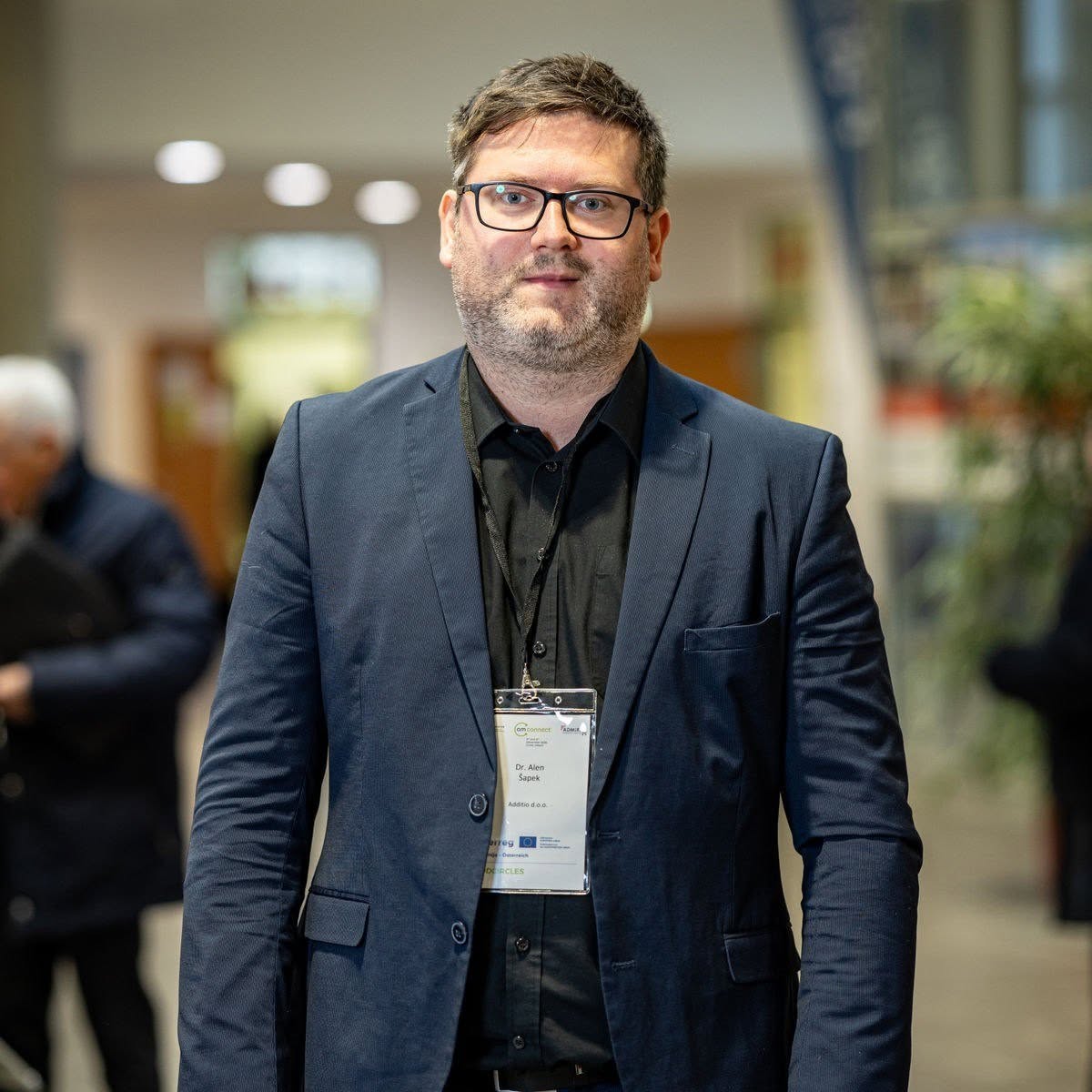 Dr. Alen Šapek